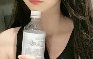 最新图册上架，51酱的油光袜简直让人不想穿鞋了！