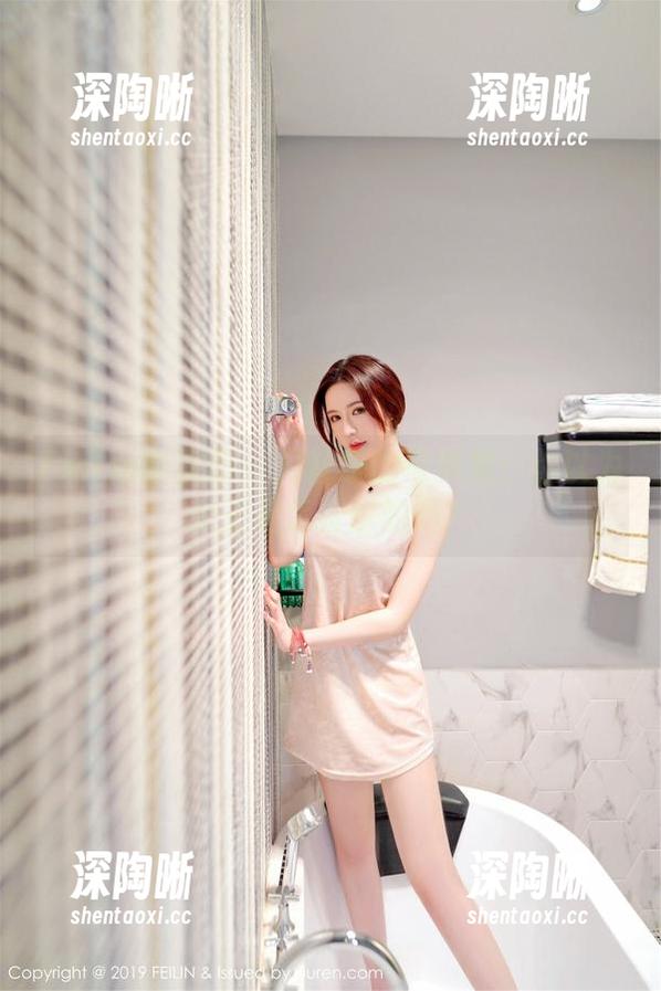 Feilin嗲囡囡 - 月音瞳的写真集:你以为女王是怎样过的吗? Feilin嗲囡囡 - 月音瞳的写真集:你以为女王是怎样过的吗?