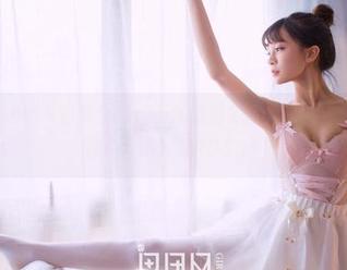 GIRLT果团网 - 何梦兮Stacy的旅拍最新图包,顺便教你如何在奇怪地方摆POSS!