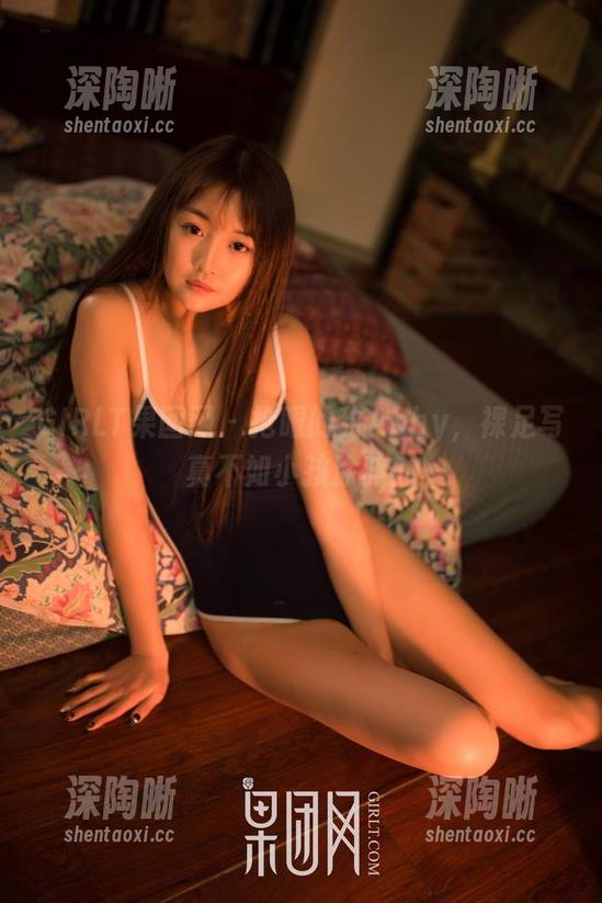 GIRLT果团网 - 抢眼的甜Abby,裸足写真不如小孩涂鸦? GIRLT果团网 - 抢眼的甜Abby,裸足写真不如小孩涂鸦?