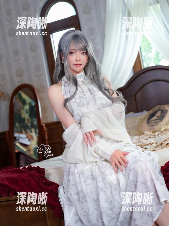 跳跃在青春的边缘：Machi马吉的JK写真作品要讲个段子了！