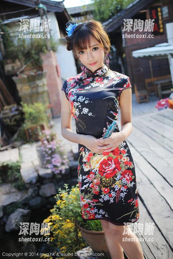 MyGirl美媛馆 - 徐微微mia的“课外活动”：教室里面的图集，校园气息满满。