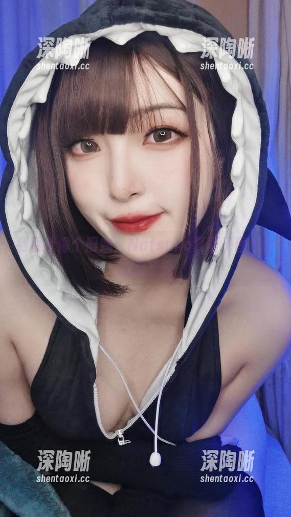 别看我像个厨娘，Natsuko夏夏子图包来的无圣光