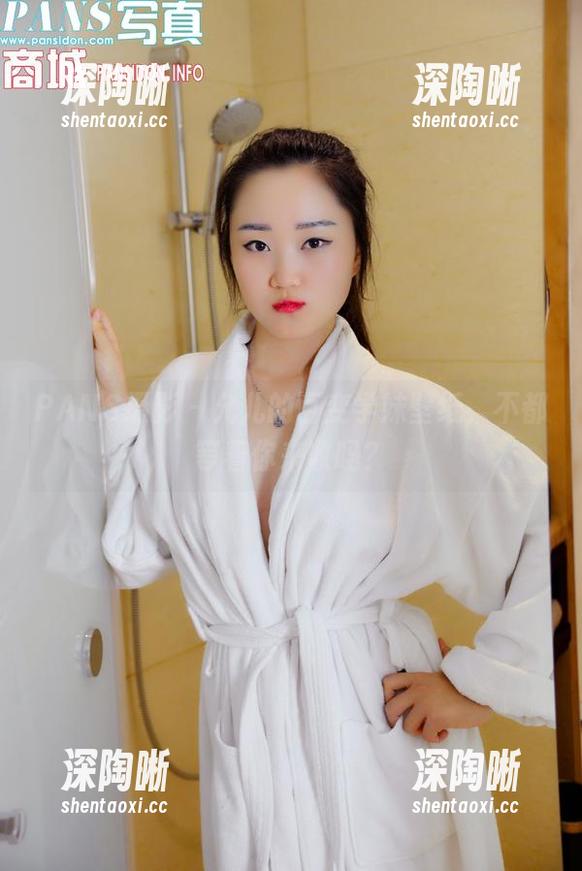 PANS摄影 - 允儿的百变学妹壁纸，不都等着你来收吗？