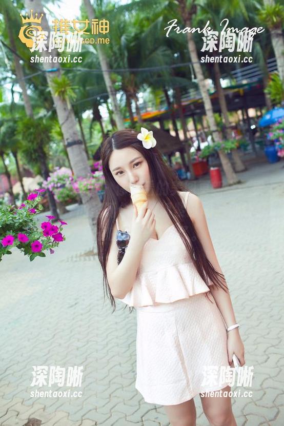 TGOD推女神 - 你想看的美图更新——梁莹Sugar的圣诞信号，抓紧时间，别让红鼻子的小鹿等久了。