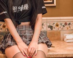 TouTiao头条女神 – 王佳凝的体操服在图库中大放异彩，分享过来你也来品鉴！