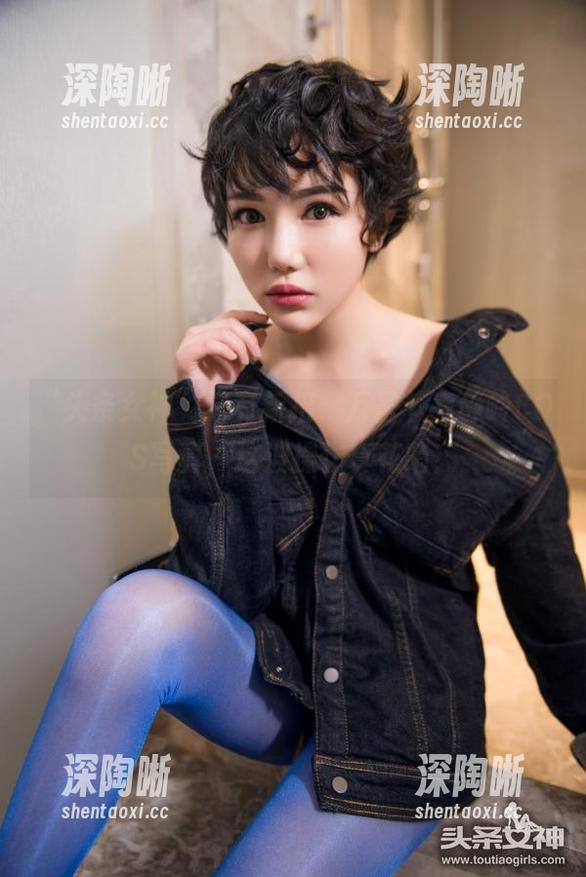 “头条女神”又有新招,万圣节寂静岭COS写真,这波操作真花哨! “头条女神”又有新招,万圣节寂静岭COS写真,这波操作真花哨!