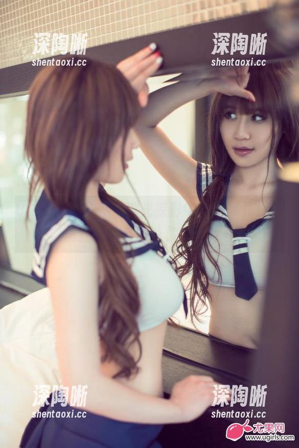 UGirls尤果网 - 浮光掠影中的田慕儿，裤里丝照片合集让你心痒痒～