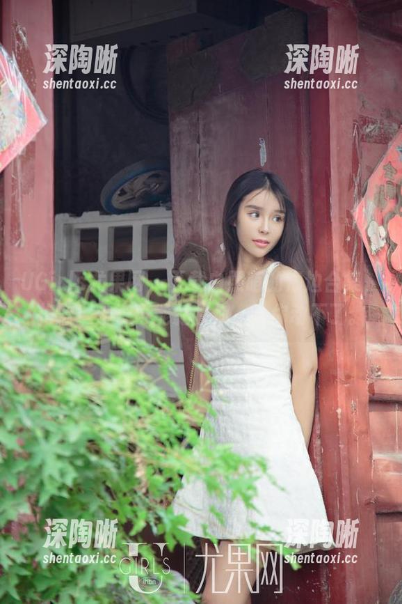 UGirls尤果网 - 下载白熙萌的海边合集，抱歉！沙子可能黏住你，让你动不了。