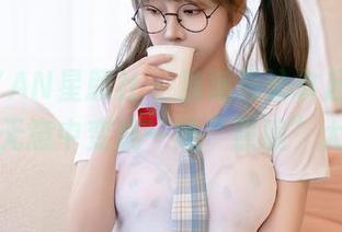XINGYAN星颜社 – 当潘思沁拿起相机，自拍无意中变成一场“照骗”大赛。