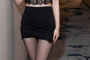 Xiuren秀人网 – 原图特供：养乐多Doll与她那双软乎乎的棉袜碰撞出的小情景。