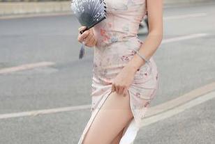 Xiuren秀人网 – 牛仔裤美腿，就是阿朱啊在网盘里的新晃动风潮！