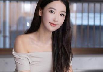 Xiuren秀人网 – 韩珊珊在图集中的油亮状态，福利催生更多惊叹！