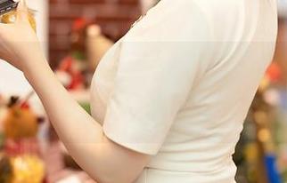 YouMi尤蜜荟 – 想要那种泳池的气氛？妲己Toxic已备好，赶紧免费下吧！