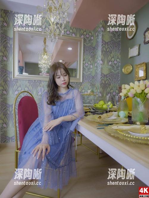 丽柜 - 钟晴私拍图集：动感体操服，俏皮又不失优雅。