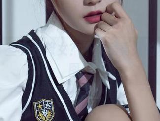 丽柜 – 查克拉修女？不，是黄芬的私房原图！