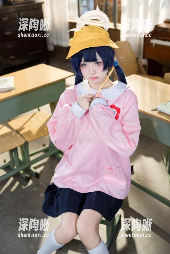 少女心收割机九柒喵准备了个免费和服合集，谁说甲铁城里没有风骚的猫咪？