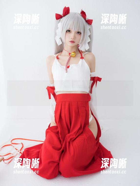 撒娇也一把年纪？五更百鬼水手服写真合集给你一记响亮的耳光！