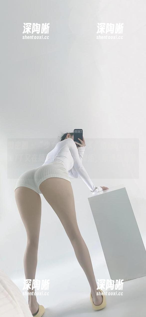 微密圈 - “少女”原图分享，俏妞qiaoniuTT又在搞事情，目光如炬，际遇总是奇妙。