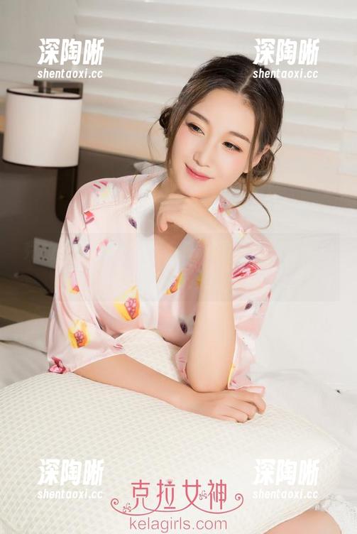 克拉女神 - 一觉醒来打开网盘，僮僮美脚竟让我暂时失语。