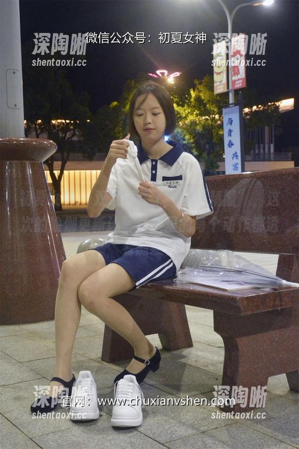 初夏女神 - 双双抓住了一个“精髓”,这次的瑜伽更新让写真集里的每个动作都透着随意。 初夏女神 - 双双抓住了一个“精髓”,这次的瑜伽更新让写真集里的每个动作都透着随意。
