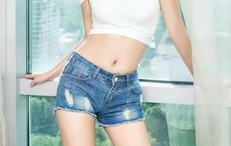 头条女神 – 李丽莎最新图包：透明，简直是一种境界的开放，想不想参与？