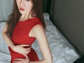 头条女神 - 写真艺术:筱慧的私房照片,简单明了又有点小心机。