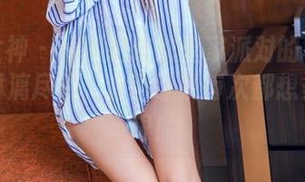头条女神 – 蔡楠把这次皇家派对的华美呈现得淋漓尽致，套图让我每次都想多看几眼！