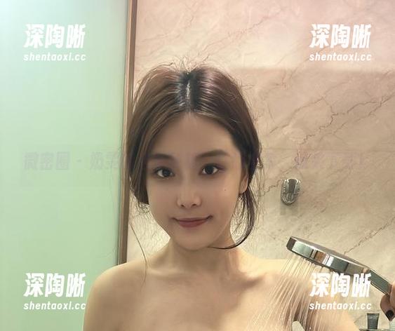 微密圈 - 奶雯的浴室秘籍：性感全集，速来下载！