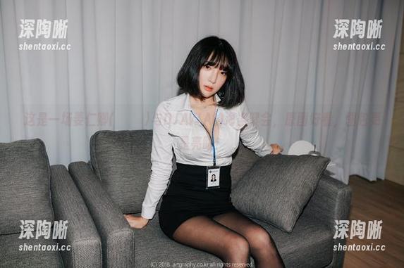 这是一场姜仁卿(강인경)与DJAWA的海盗聚会，原图好看，图包更是亮眼！