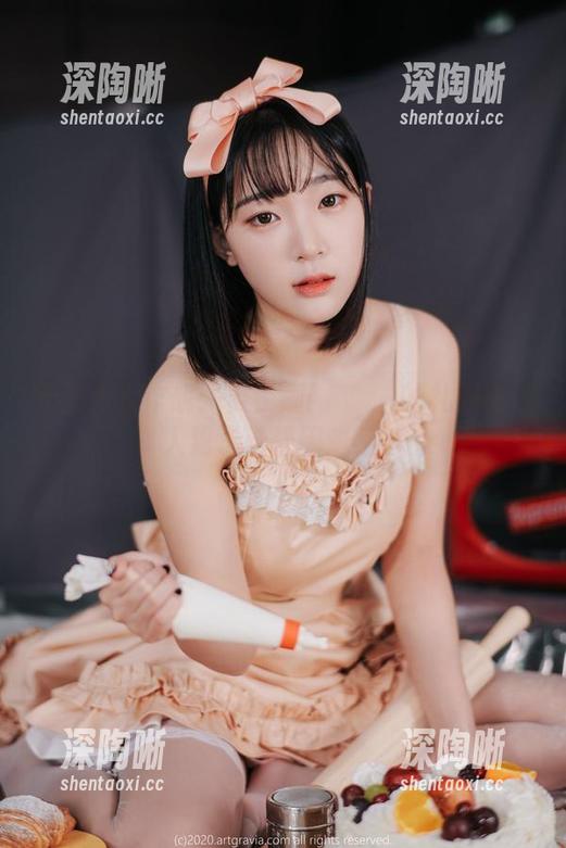 无圣光大作战：姜仁卿(강인경)的礼服真让人犯了选择困难症！