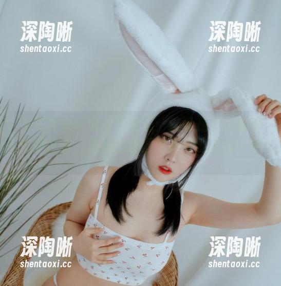 当宋哈娜开启少女模式：这可是你不想错过的合集，壁纸的换图时间可能要久一点。