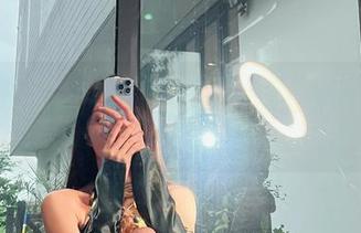 微密圈 – 小玉吃果冻穿的和服，资源大放送，是谁给的勇气都不太重要了。