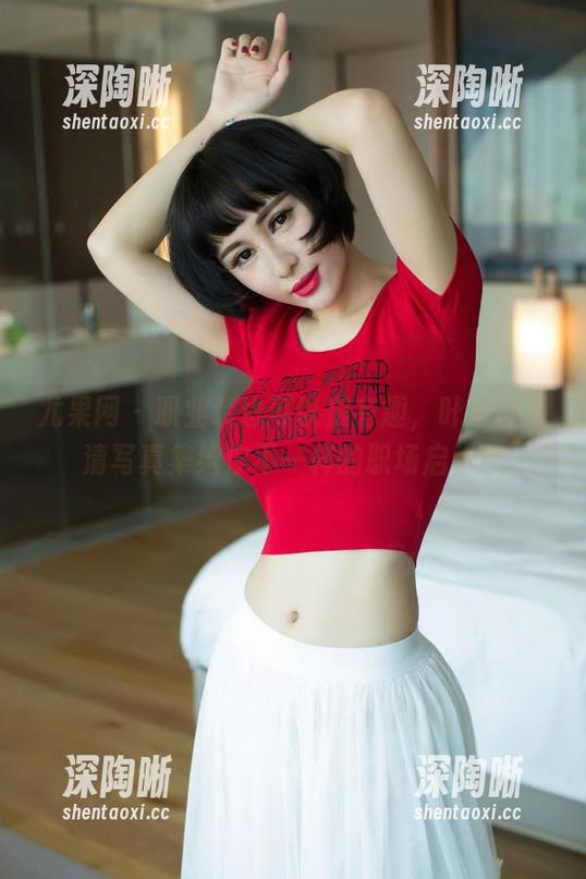 尤果网 - 职业装也可以很有趣，叶希的高清写真集给你不一样的职场启示！