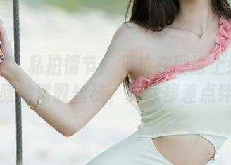 尤果网 – 私拍情节：贝拉在理论上教我怎么优雅地驾驭丝袜，实际却差点绊倒。