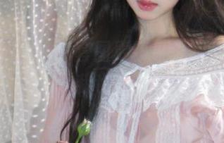 泳池的怡子yiii套图更新，别问我水下有啥，我也好奇啊！