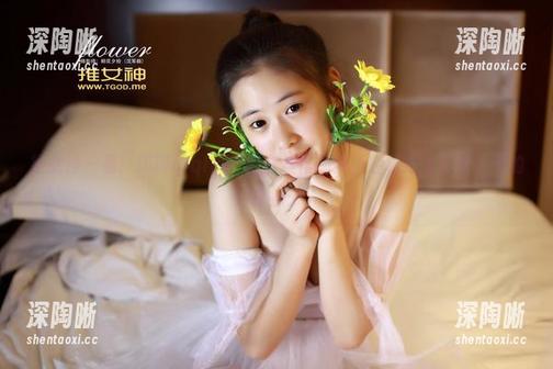 推女神 - 看!琪琪qlql这次的白丝作品集,轻松成为你新一天的好奇点子。 推女神 - 看!琪琪qlql这次的白丝作品集,轻松成为你新一天的好奇点子。