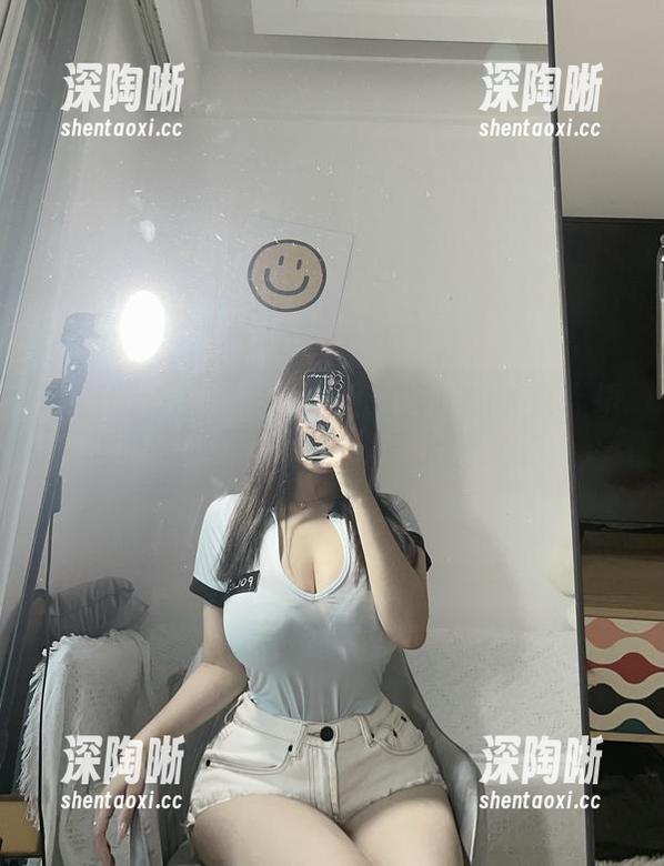 微密圈 - 我就是想在是可馨吖的办公环境里混个脸熟,原图光影太迷人了。 微密圈 - 我就是想在是可馨吖的办公环境里混个脸熟,原图光影太迷人了。