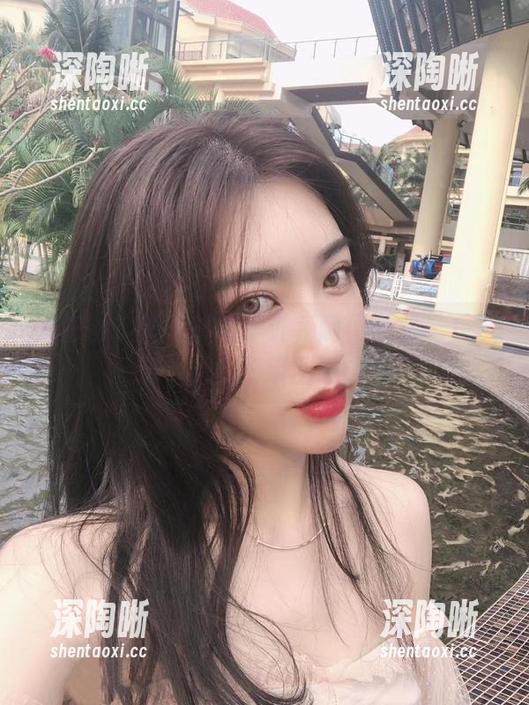 微密圈 - 林子琳喵户外，随便下载一下，把美好带回家