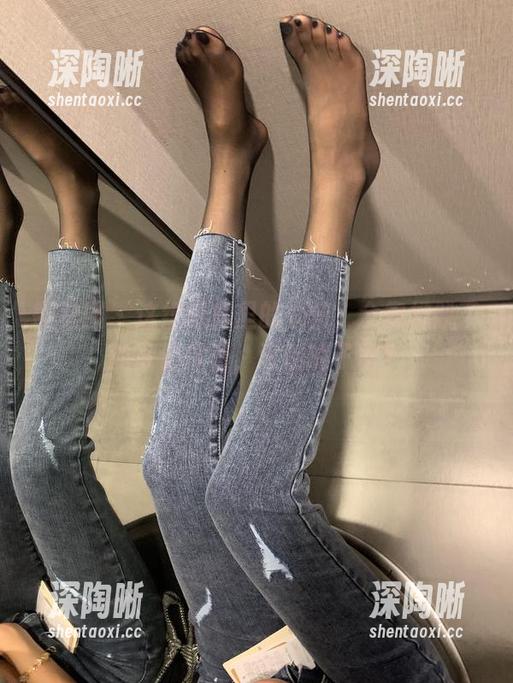 微密圈 - 这组写真里的剧情,全靠桃脱了的颜值撑着,没别的了吧? 微密圈 - 这组写真里的剧情,全靠桃脱了的颜值撑着,没别的了吧?