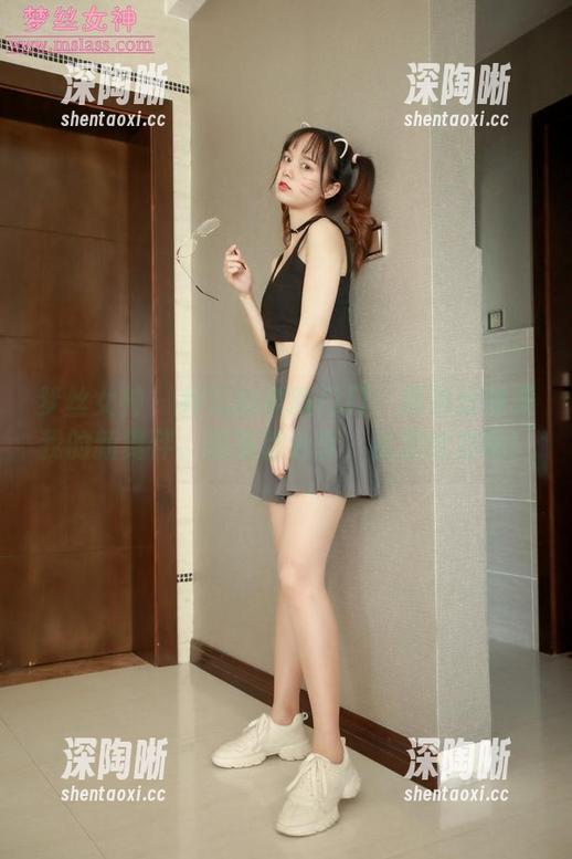 梦丝女神 - 乔儿的舞蹈门口：黑色丝袜是我的新舞伴，图集待分享，资源给力啊！