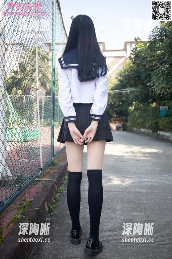 梦丝女神 - 宁夏美腿图集，精选的姿态，给人一种说不出的期待！
