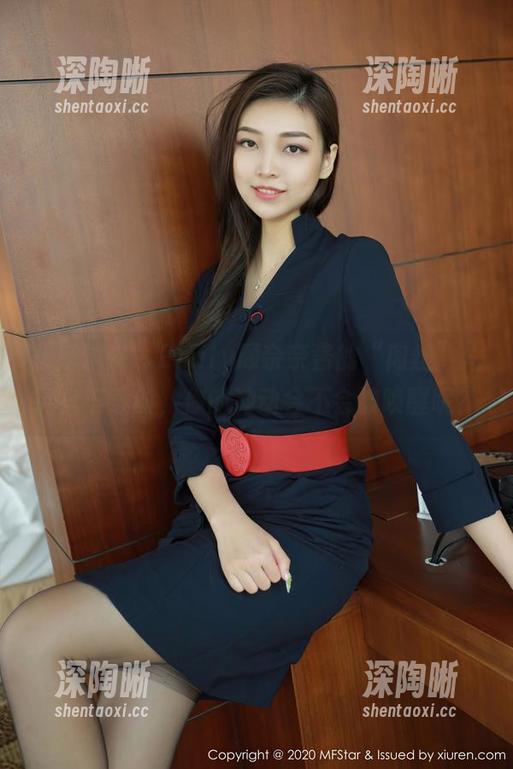 模范学院 - Emily顾奈奈酱的“肉丝”：网盘下载时，你的冲动会不会被唤醒呢？