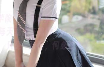 模范学院 – 下载夏茉GIGI女孩写真集，开启“每天我都在想你”的循环模式，反正只是一张图，何必在意呢？