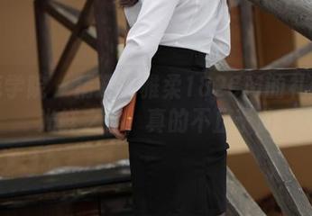 模范学院 – 精选李雅柔182CM的礼服：光鲜之外，真的不止于此
