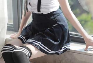 模范学院 – 准备好了吗？梦梵的泳衣写真横扫沙滩，水鸳鸯的心灵包袱请自带！