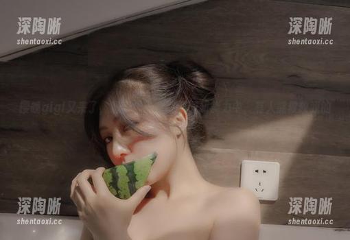 樱晚gigi又来了，最新护士套图获取超能力中，有人能救救我的眼睛吗？