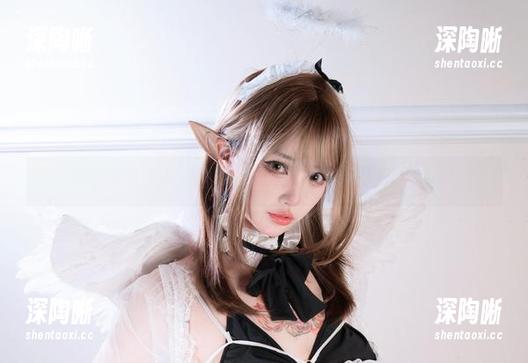 慵懒气息满满！狐洛洛子的白猫cos，下载轻松get
