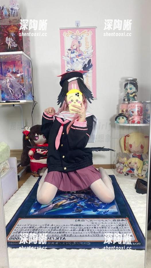 是谁在校园里游荡?白栎Shirly的丰川祥子校服写真精选,快来想象一下 是谁在校园里游荡?白栎Shirly的丰川祥子校服写真精选,快来想象一下