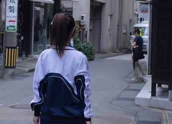 秀人网 – 高清视觉效果，Erikaki让人只想停留在那双修长的腿上